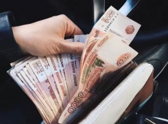 В Крымске будут судить мужчину за кражу кошелька, в котором было 155 тысяч рублей
