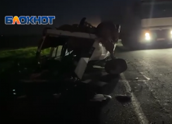 В Славянском районе микроавтобус врезался в легковушку и перевернулся